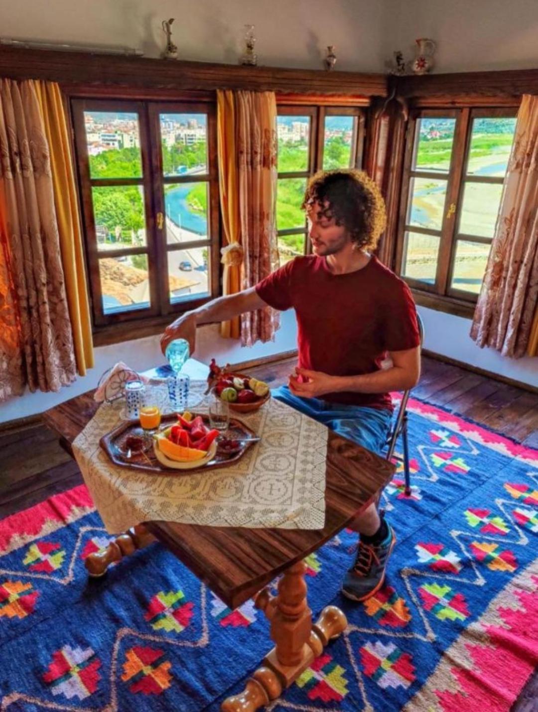 Guest House Mikel Μπεράτ Εξωτερικό φωτογραφία