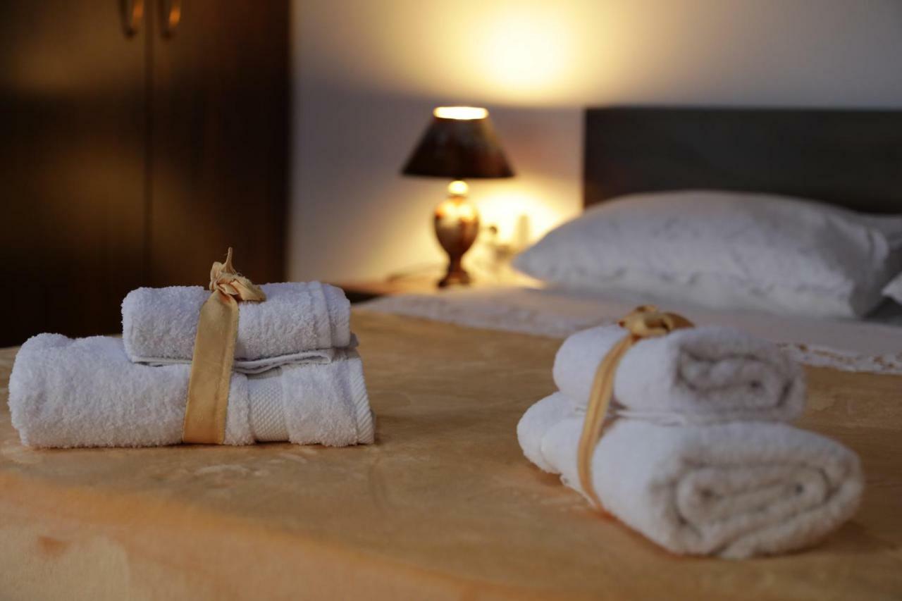 Guest House Mikel Μπεράτ Εξωτερικό φωτογραφία